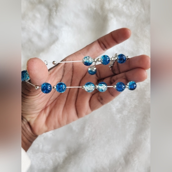 Blue Beaded Butterfly Elastic Charm Bracelet - Picture 9 of 9